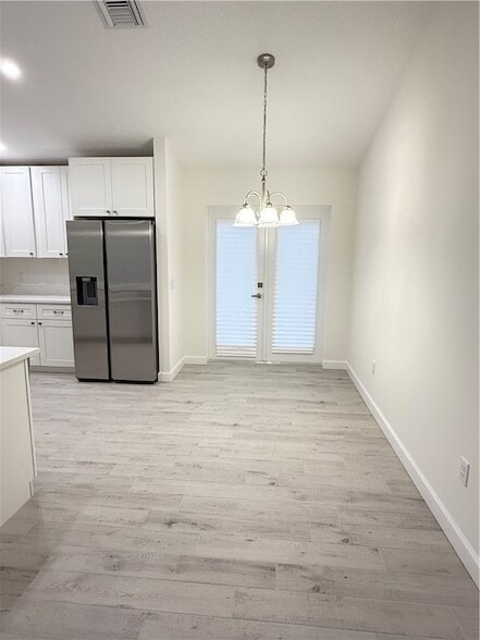 Building Photo - 1635 22nd Ave SW