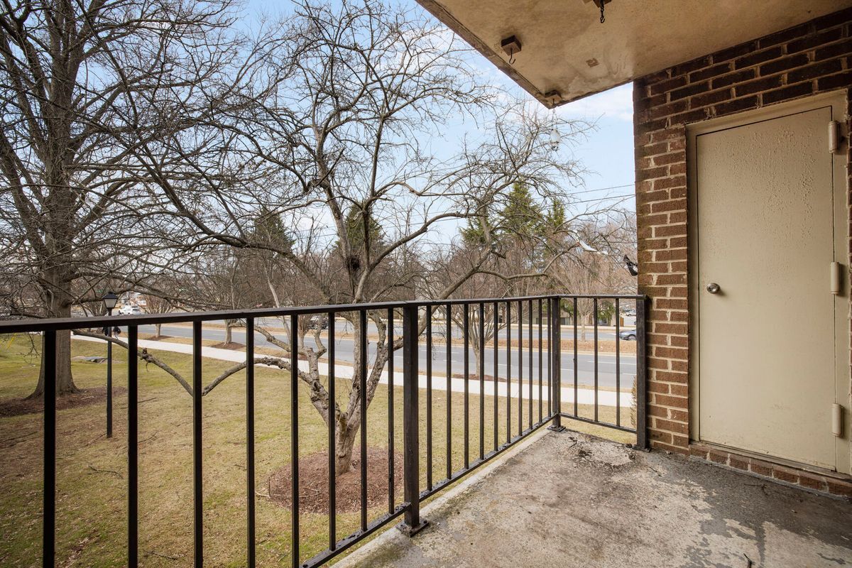 Building Photo - 3216 Spartan Rd