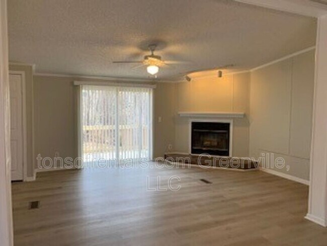 Building Photo - 236 Elizabeth Ln