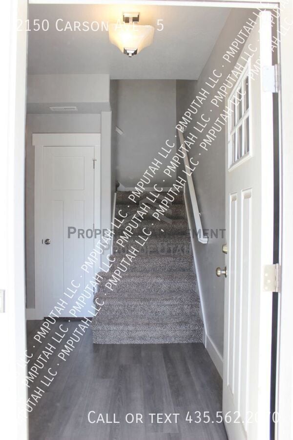 Building Photo - 2150 Carson Ave