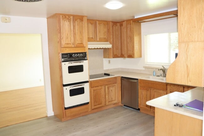 Building Photo - Cozy Ranch Style Home in the Heart of Campbell