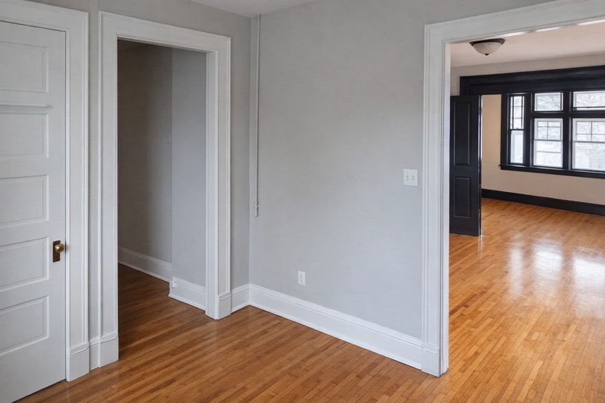 Building Photo - 283 Front Ave