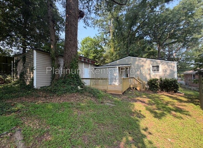 Building Photo - 3224 Forrest Hills Dr SW