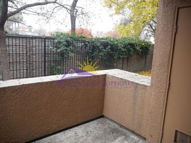 Building Photo - Modern 1 Bed 1 Bath 763 sq ft North Natomas Condo