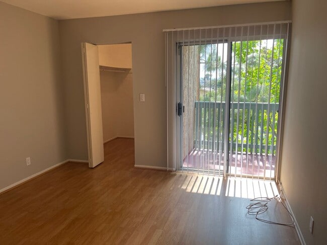 Building Photo - 412 N Bellflower Blvd