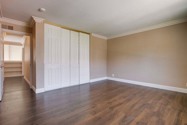 Building Photo - Fantastic ocean views in this spectacular ...