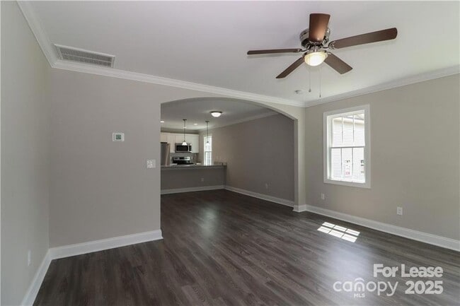 Building Photo - 3973 Newhall Dr NW