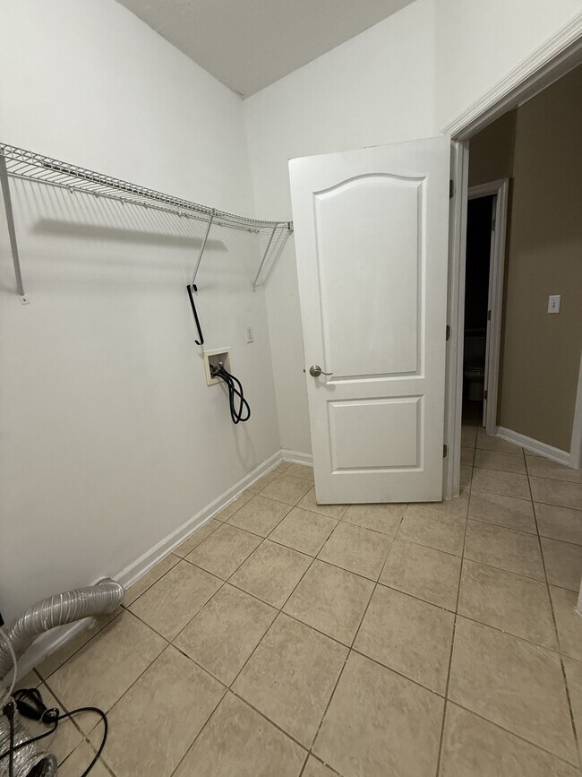 Building Photo - 4304 E Barcelona Way