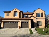 Building Photo - 1692 Woodhaven Cir