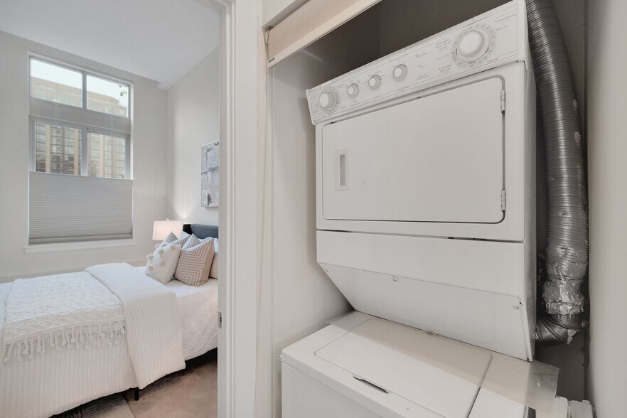 Building Photo - 1000 New Jersey Ave SE