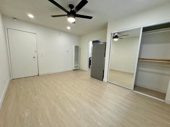 Interior Photo - key3623