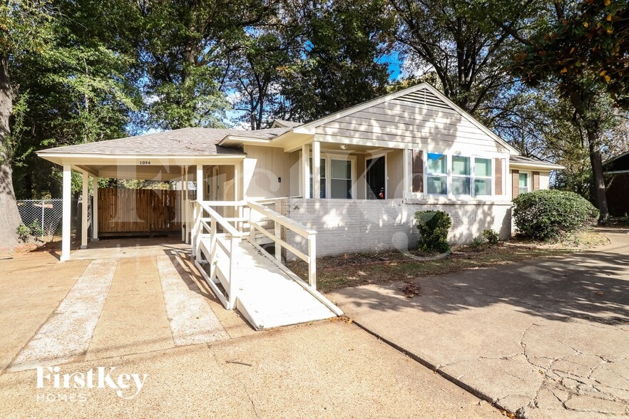 Building Photo - 1094 E Shelby Dr