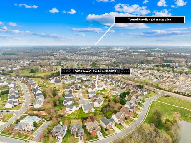 Building Photo - 9449 Glenburn Ln