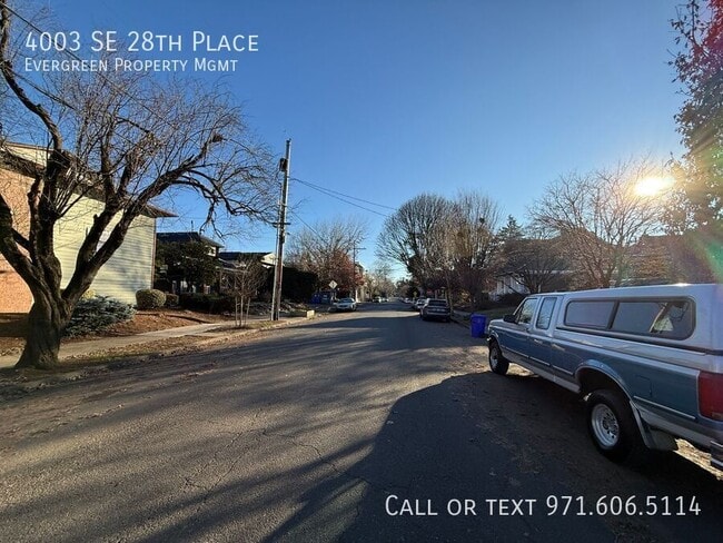 Building Photo - 4003 SE 28th Pl