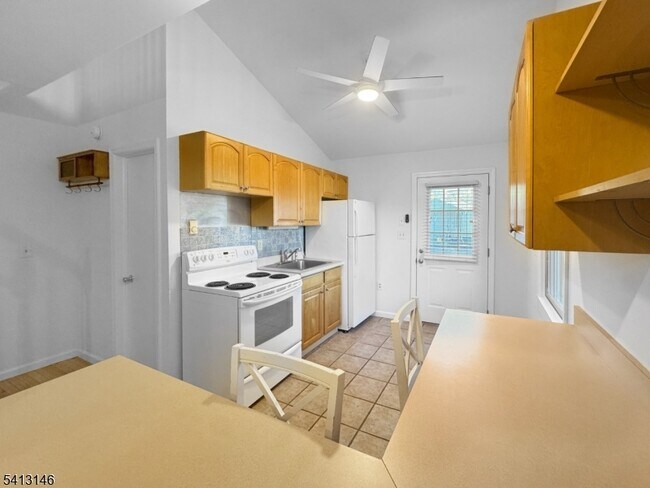 Building Photo - 964 NJ-173