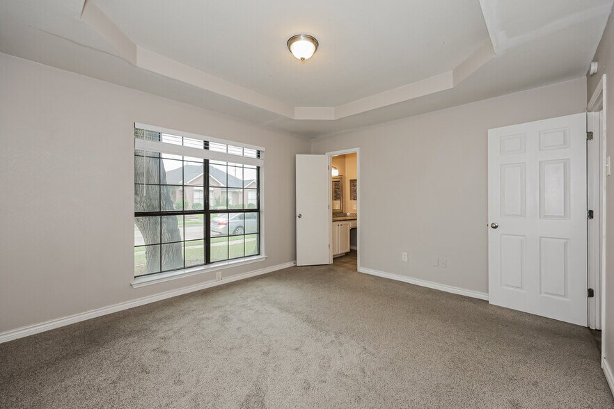 Building Photo - 522 Chancellorsville Dr