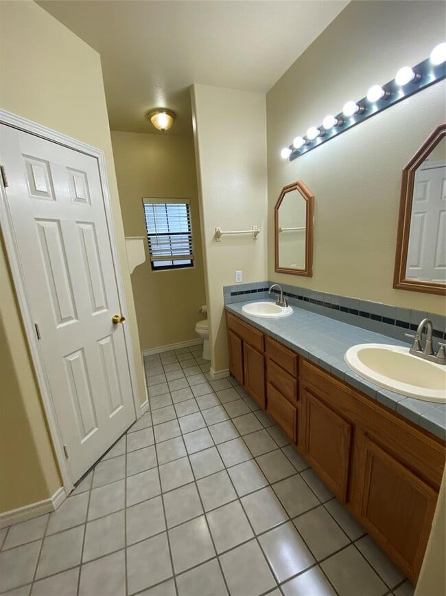 Building Photo - 2605 Alcott Ln