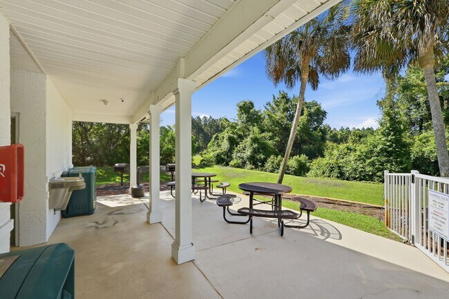 Building Photo - 4276 Calinda Ln