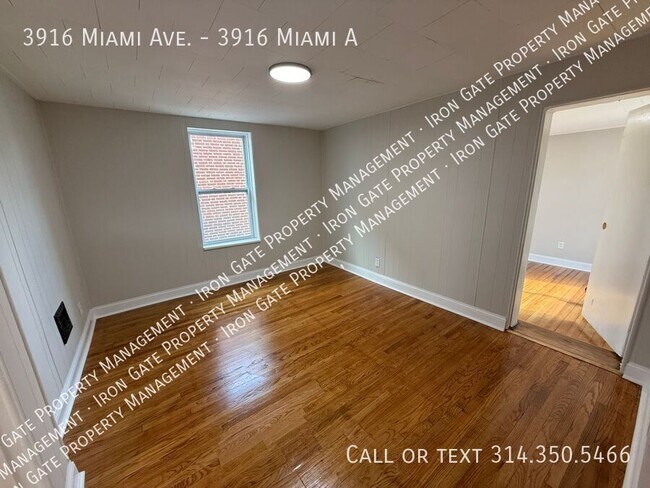Building Photo - 3916 Miami St