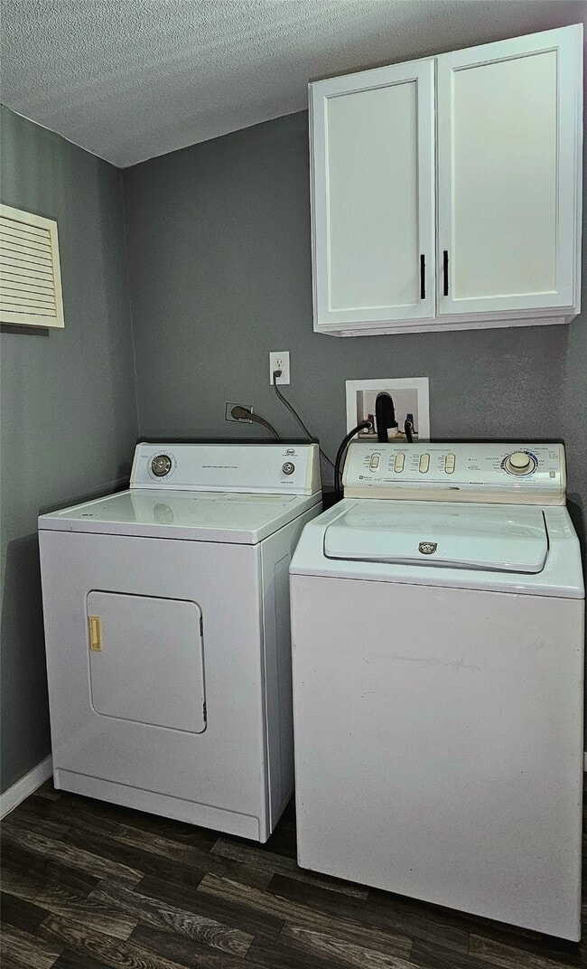 Building Photo - 10983 Maywood St