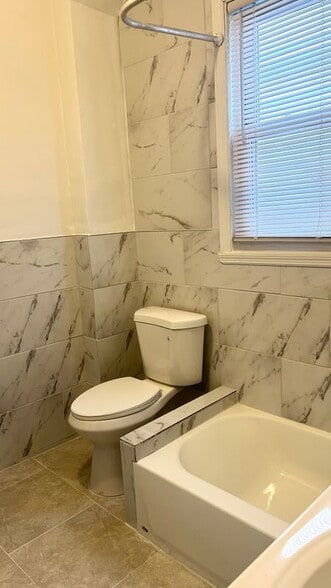 Building Photo - 36 Tiffany Pl