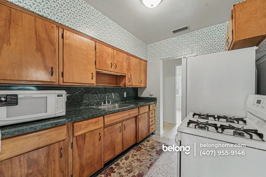 Building Photo - 1010 Glen Ridge Dr