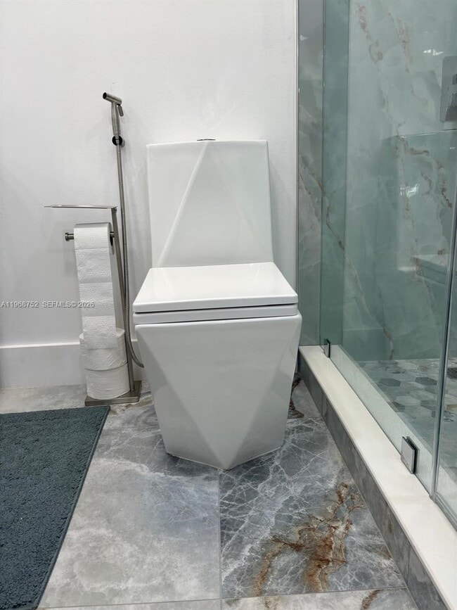 Building Photo - 506 NW 87th Ave