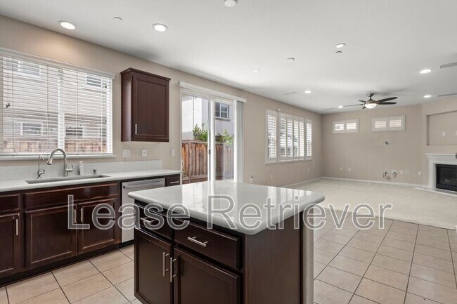 Building Photo - 2631 Clarita Dr