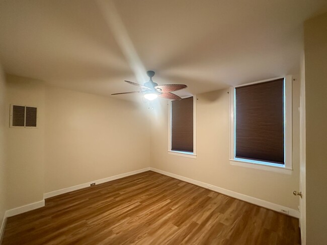 Building Photo - Charming 3Bed/1.5Bath in Hampden
