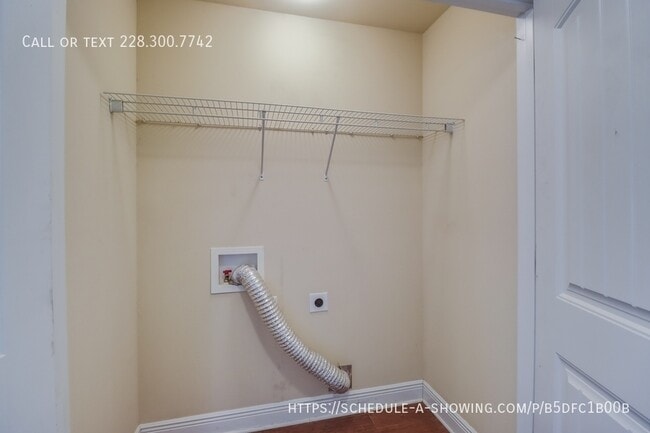 Building Photo - 17986 Restoration Cir