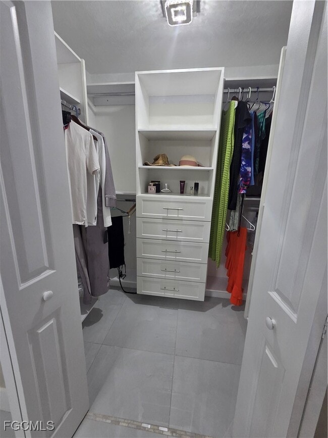 Building Photo - 280 Lanchester Ct