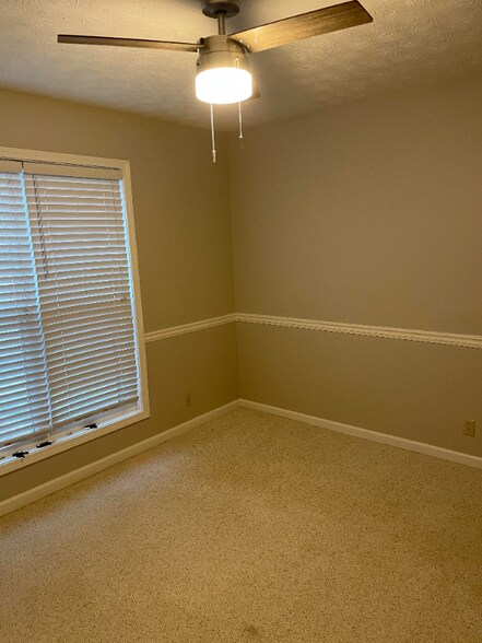 Building Photo - 1210 Rocky Rd