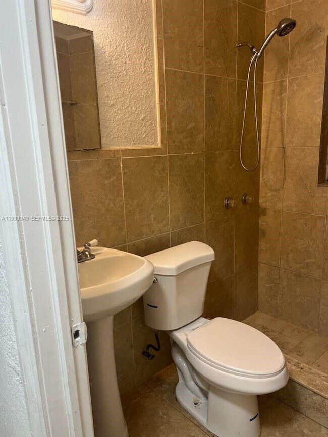 Building Photo - 3057 NW 63rd St