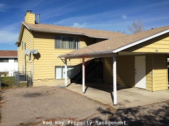 Building Photo - 615 E Smelter Rd