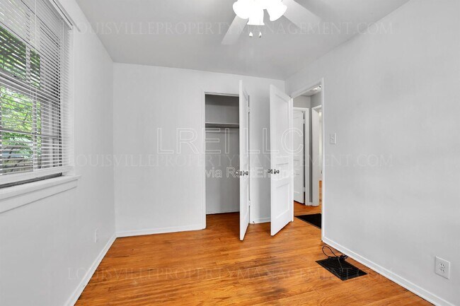 Building Photo - 702 Compton St