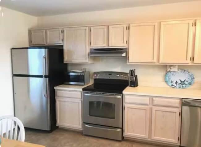 Building Photo - 4 Bedroom 2.5 Bath Home in Nags Head