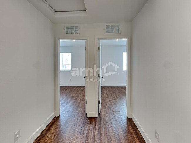 Building Photo - 9150 Liberty Cap Ct