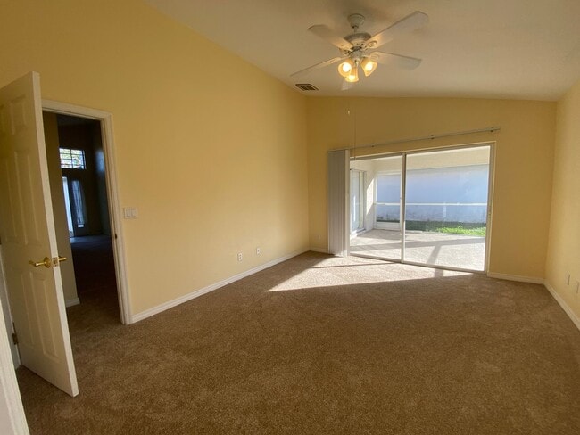 Building Photo - 487 Winwood Ct