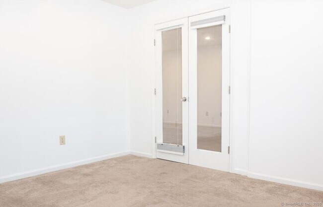 Building Photo - 211 Windgate Cir