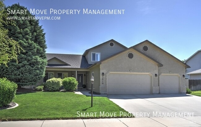 Primary Photo - 3618 N Alexis Way