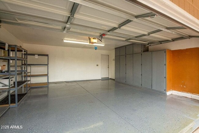 Building Photo - 12630 N Blue Ridge Dr