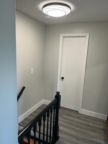 Building Photo - 132 Ring Dr