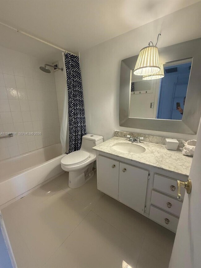 Building Photo - 5750 Collins Ave