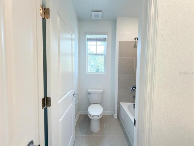 Building Photo - 2497 Spring Tune Aly