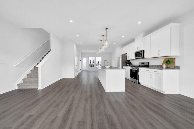 Building Photo - 4186 McCune Ave