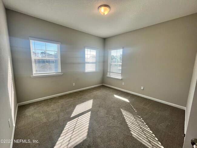 Building Photo - 2117 Hawkeye Pl