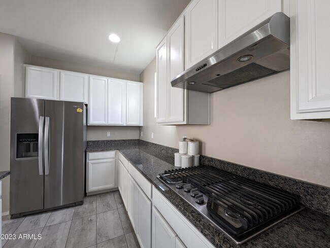 Building Photo - 1253 N 166th Ave