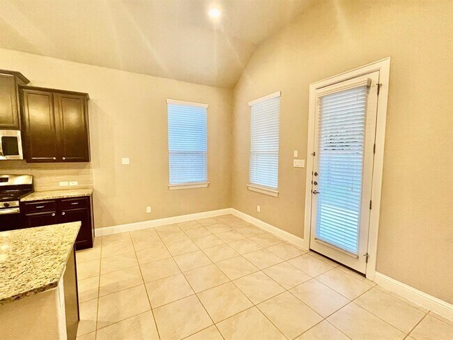 Building Photo - 21406 Greylag Dr