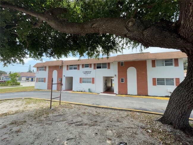 Primary Photo - 15700 NW 2nd Ave