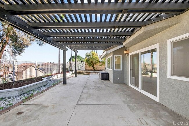 Building Photo - 3355 Sterling Dr